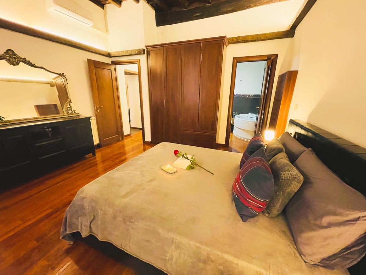 Trevi Fountain Luxury Guest House ローマ エクステリア 写真
