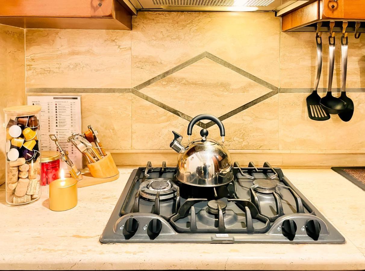 Trevi Fountain Luxury Guest House ローマ エクステリア 写真