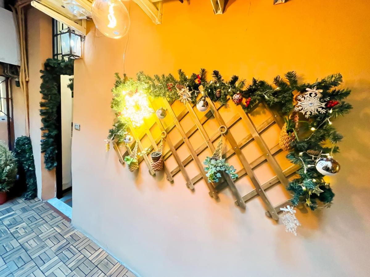 Trevi Fountain Luxury Guest House ローマ エクステリア 写真